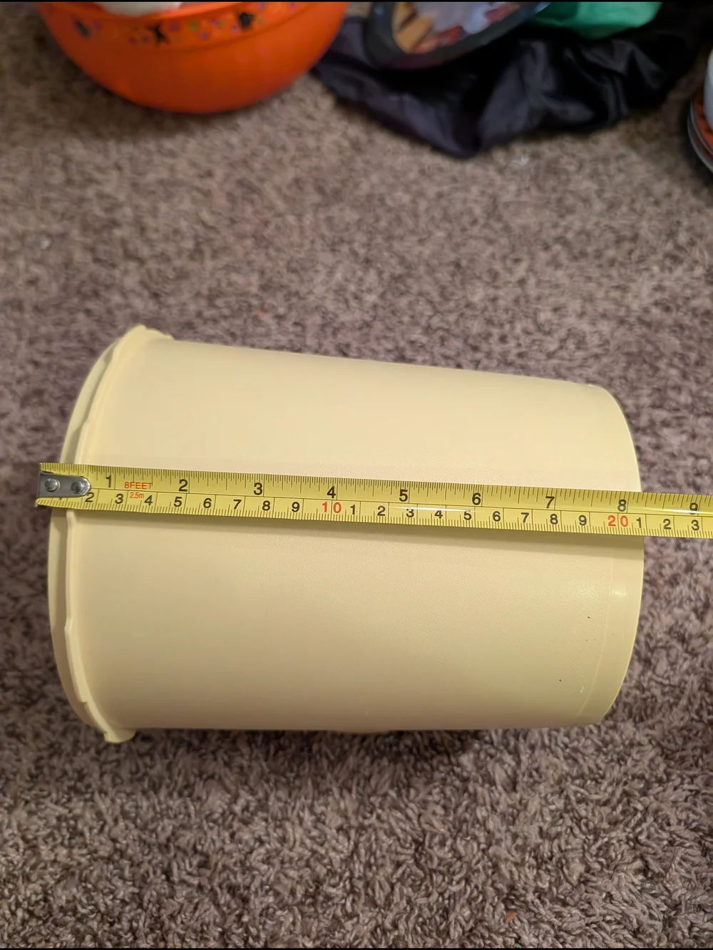 Tupperware pair storage